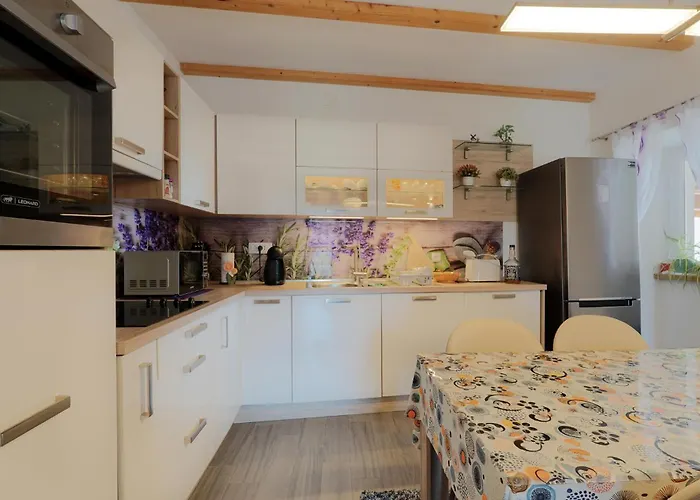 2 Bedroom Stunning In