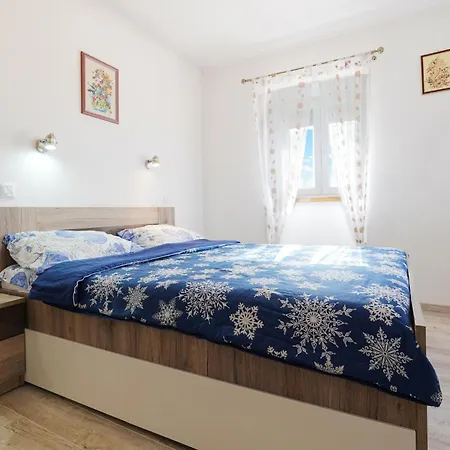 Prázdninový dům 2 Bedroom Stunning In *