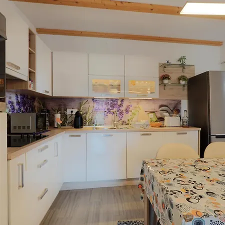 2 Bedroom Stunning In