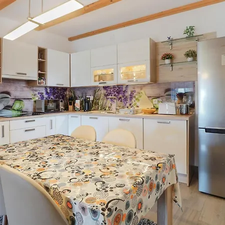 2 Bedroom Stunning In Kastav