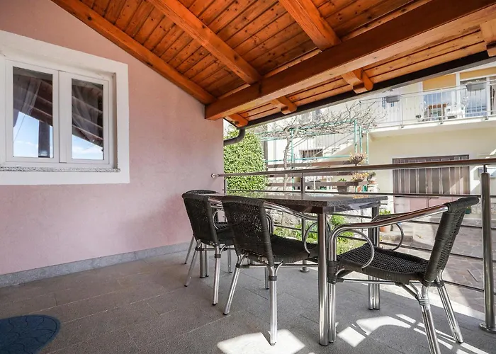 Дом отдыха 2 Bedroom Stunning In